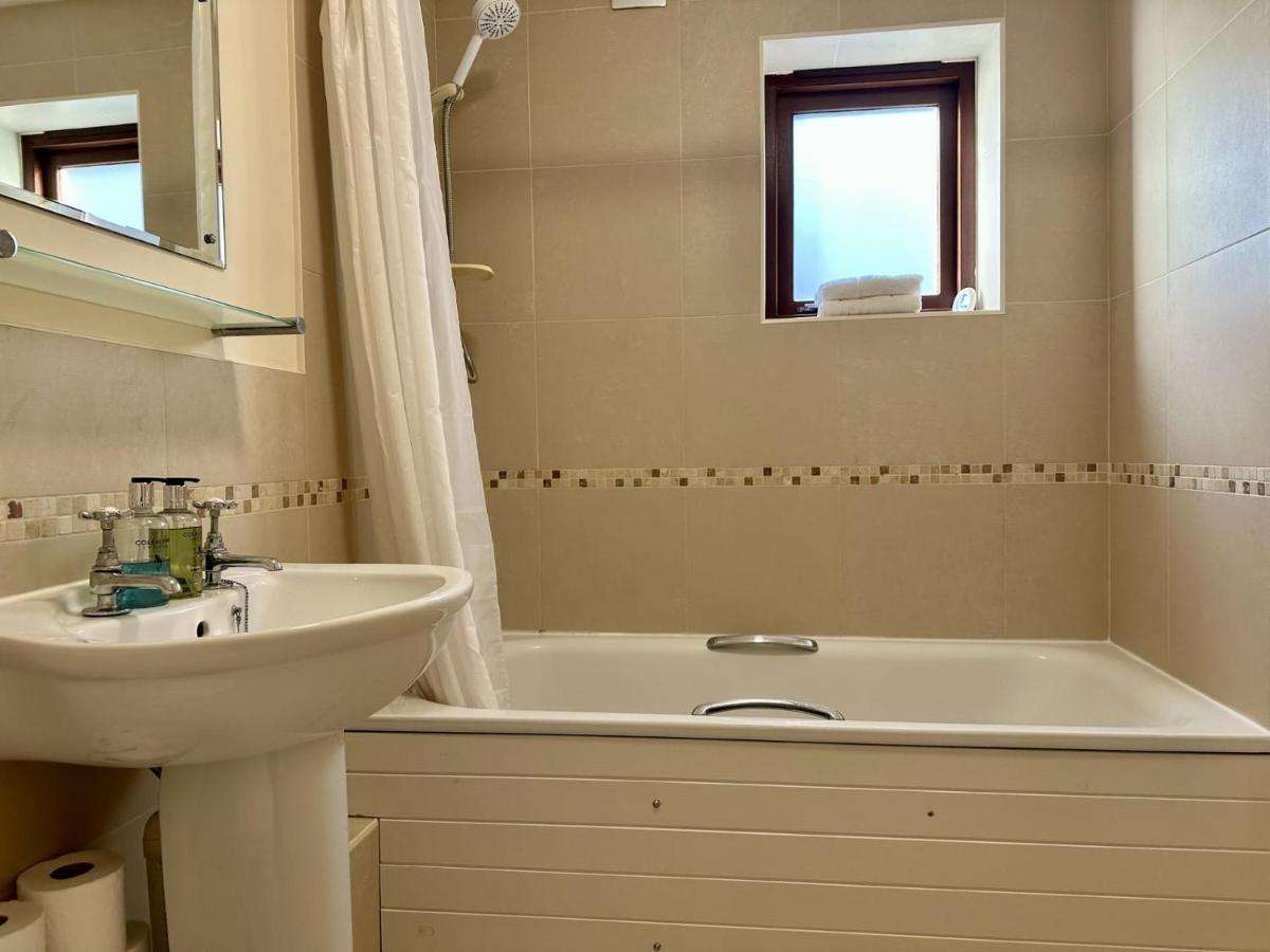 Super Apartment Next To Bicester Village Sleeps 4 Exterior photo