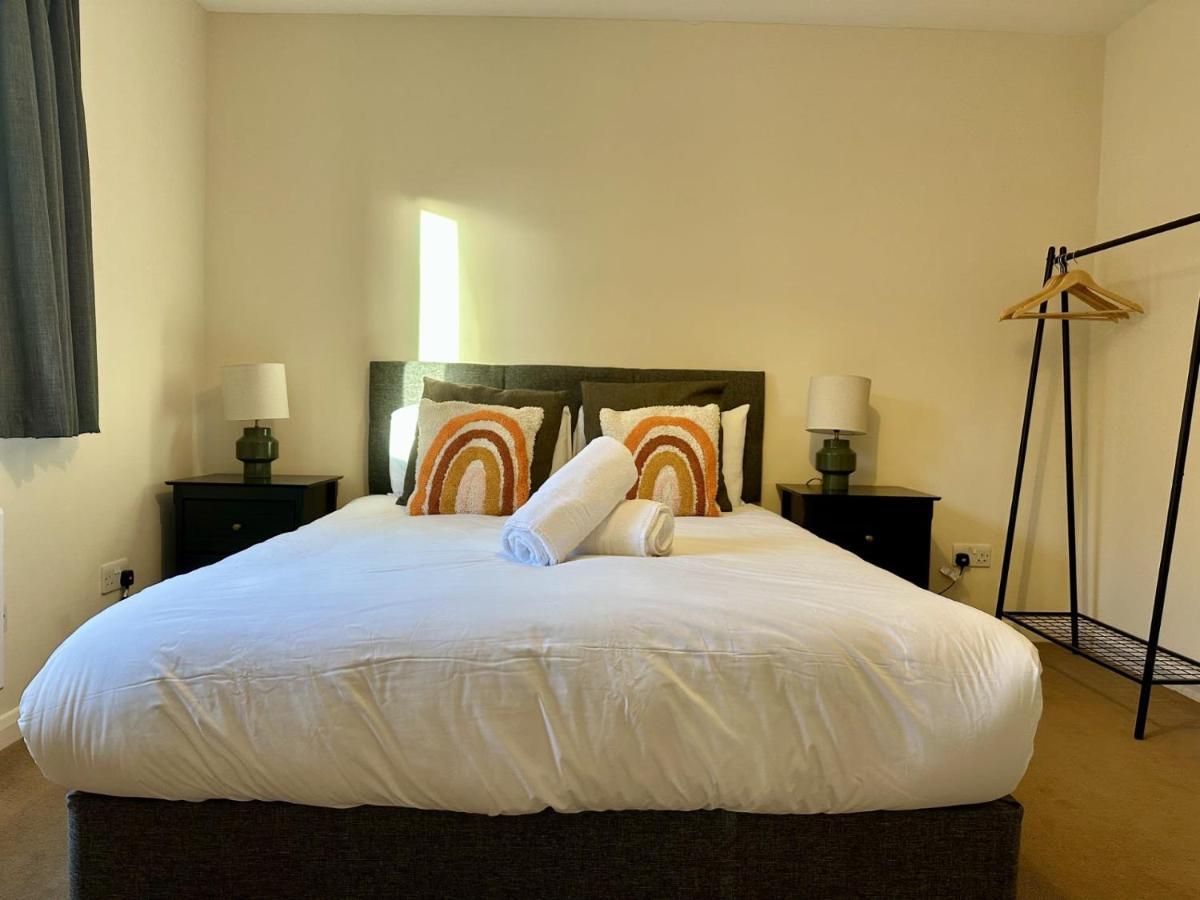 Super Apartment Next To Bicester Village Sleeps 4 Exterior photo